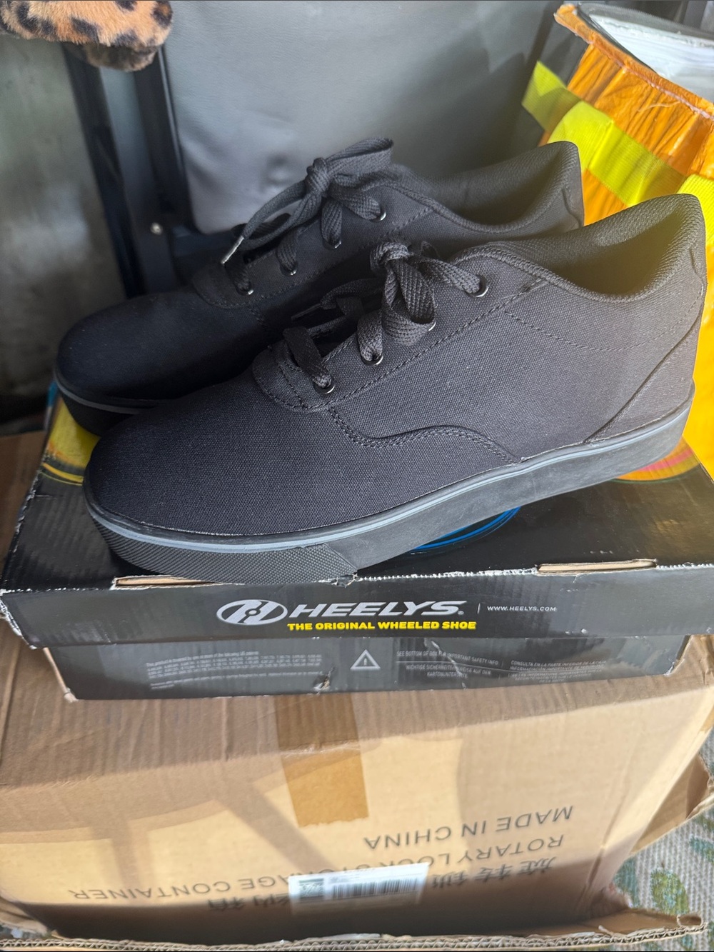 Heelys Black Men's Canvas Lace-Up Skate Sneakers